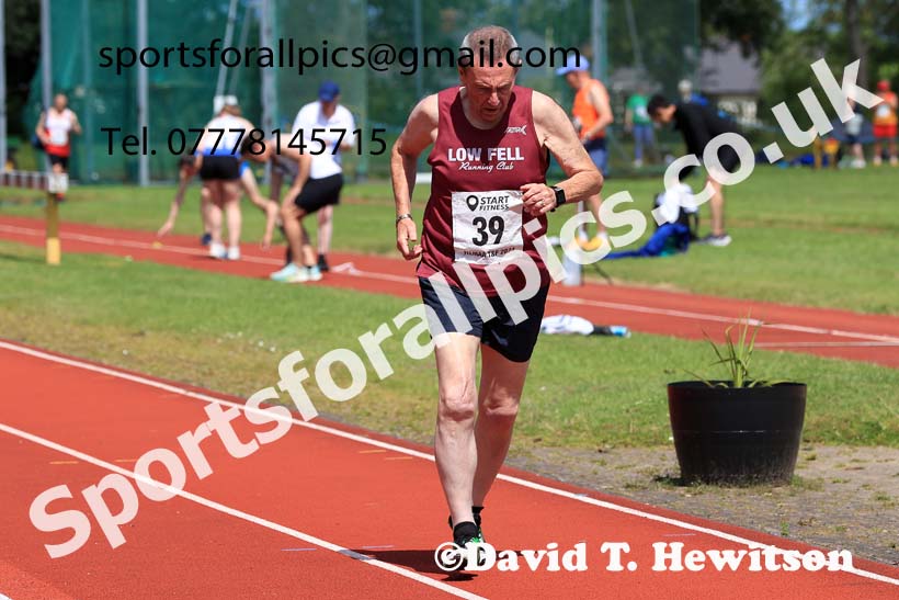 Mens 800 metres, 2024 NE Masters Track and Field Champs., Monkton Stadium, Jarrow.  Photo: David T. Hewitson/Sports for All Pics